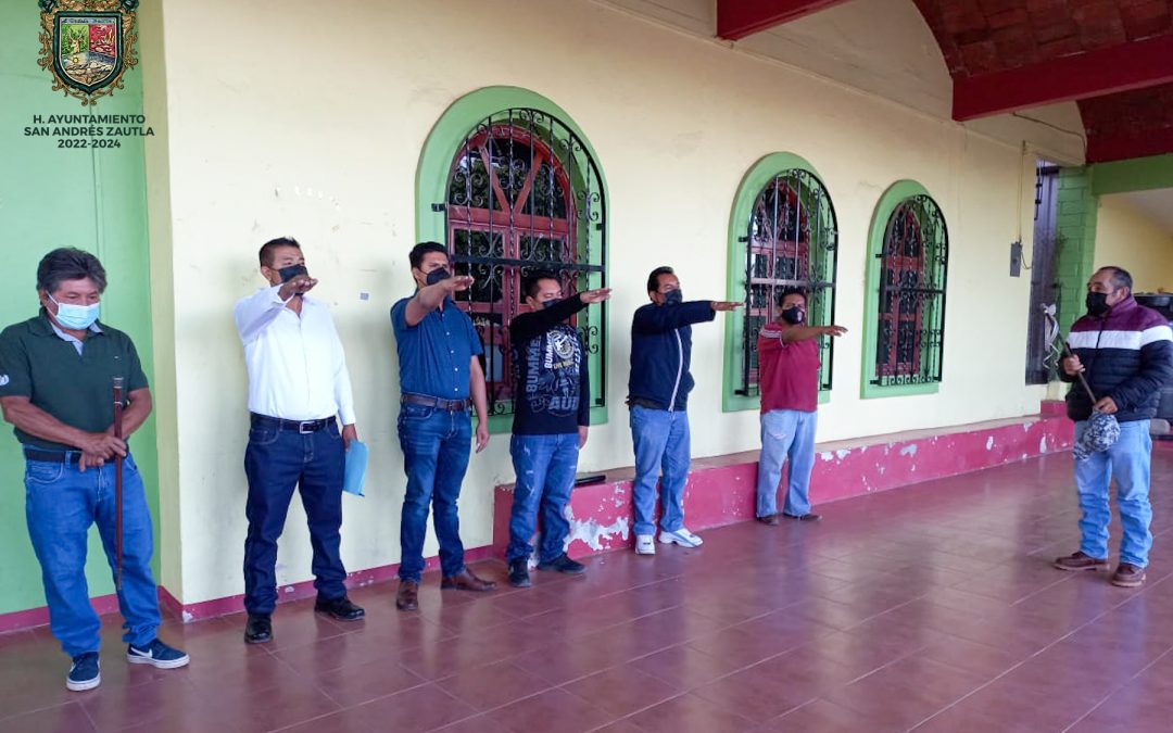 Toma de protesta agente de Alemán