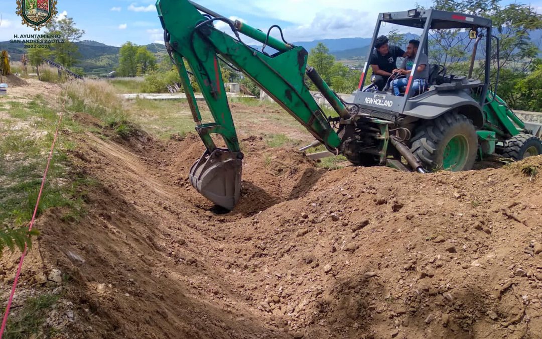 Preparación del terreno del segundo nivel del panteón municipal