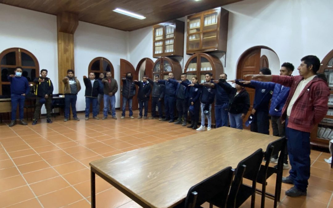 Toma de protesta a los Cuadros de Policía.