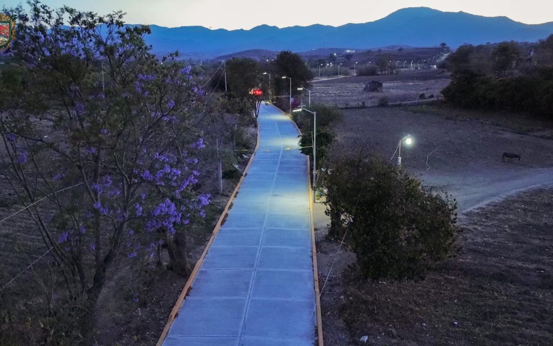 Inauguración de Pavimentación de la Calle Insurgentes.